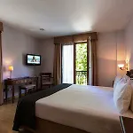 Ayre Alfonso Ii מלון 4*