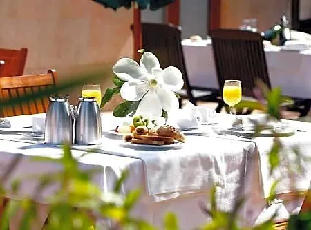 Hotell Ayre Alfonso Ii 4*