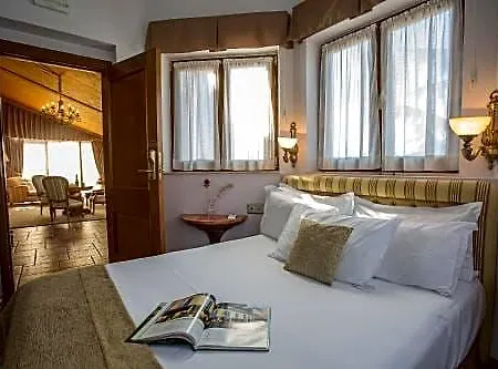 Ayre Alfonso Ii Hotell