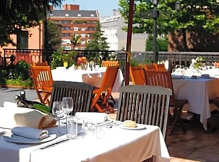 Hotell Ayre Alfonso Ii 4*