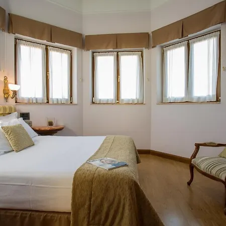 ホテル Ayre Alfonso Ii 4*